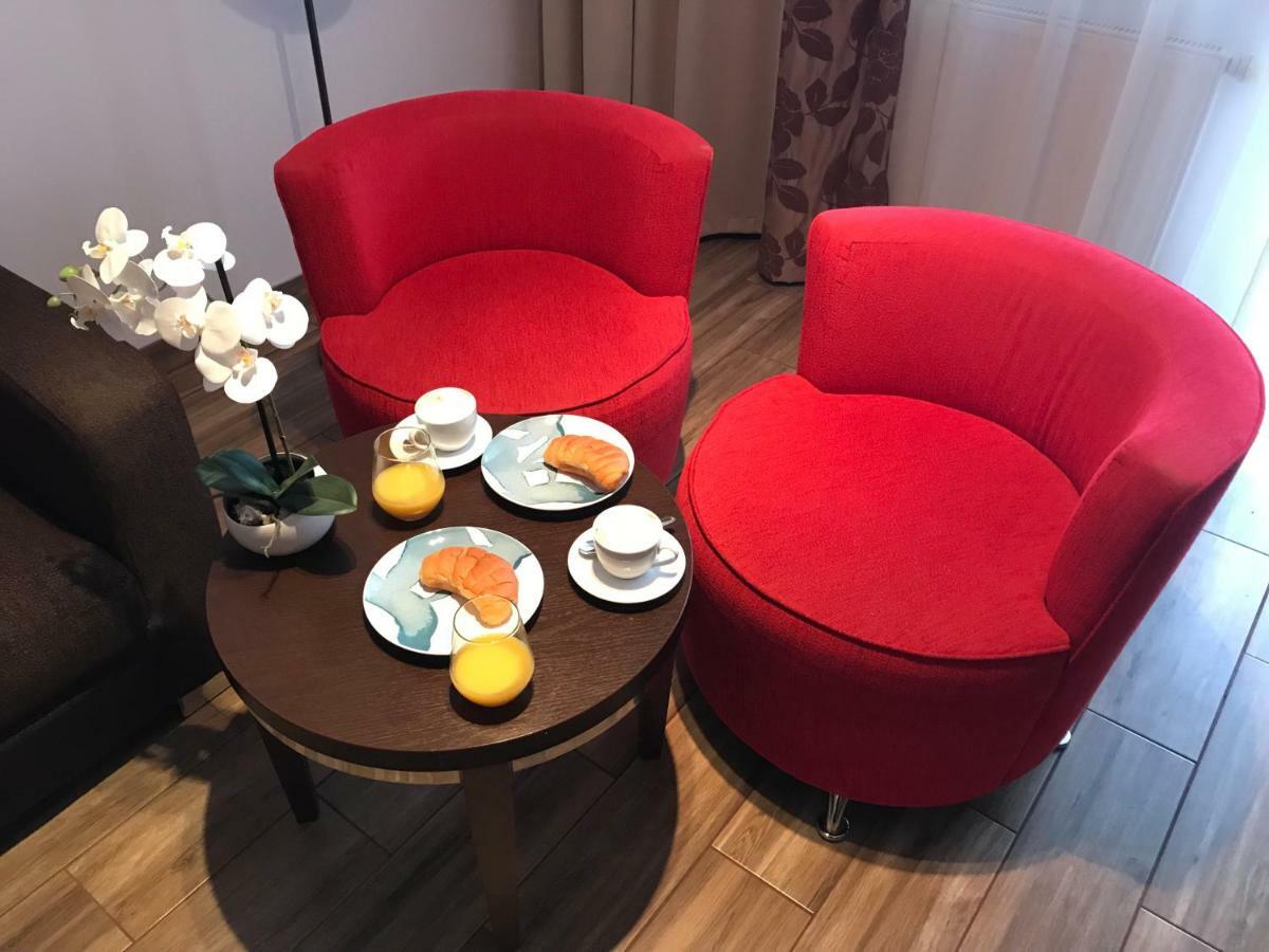 Apartament 454 W Hotelu Diva โควอบเซก ภายนอก รูปภาพ